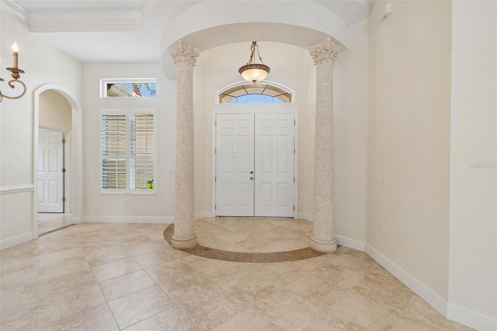 7222 LAKE FOREST GLEN
