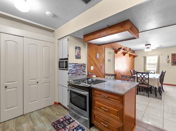 GROVE PARK ESTATES UNIT 6 - Residential