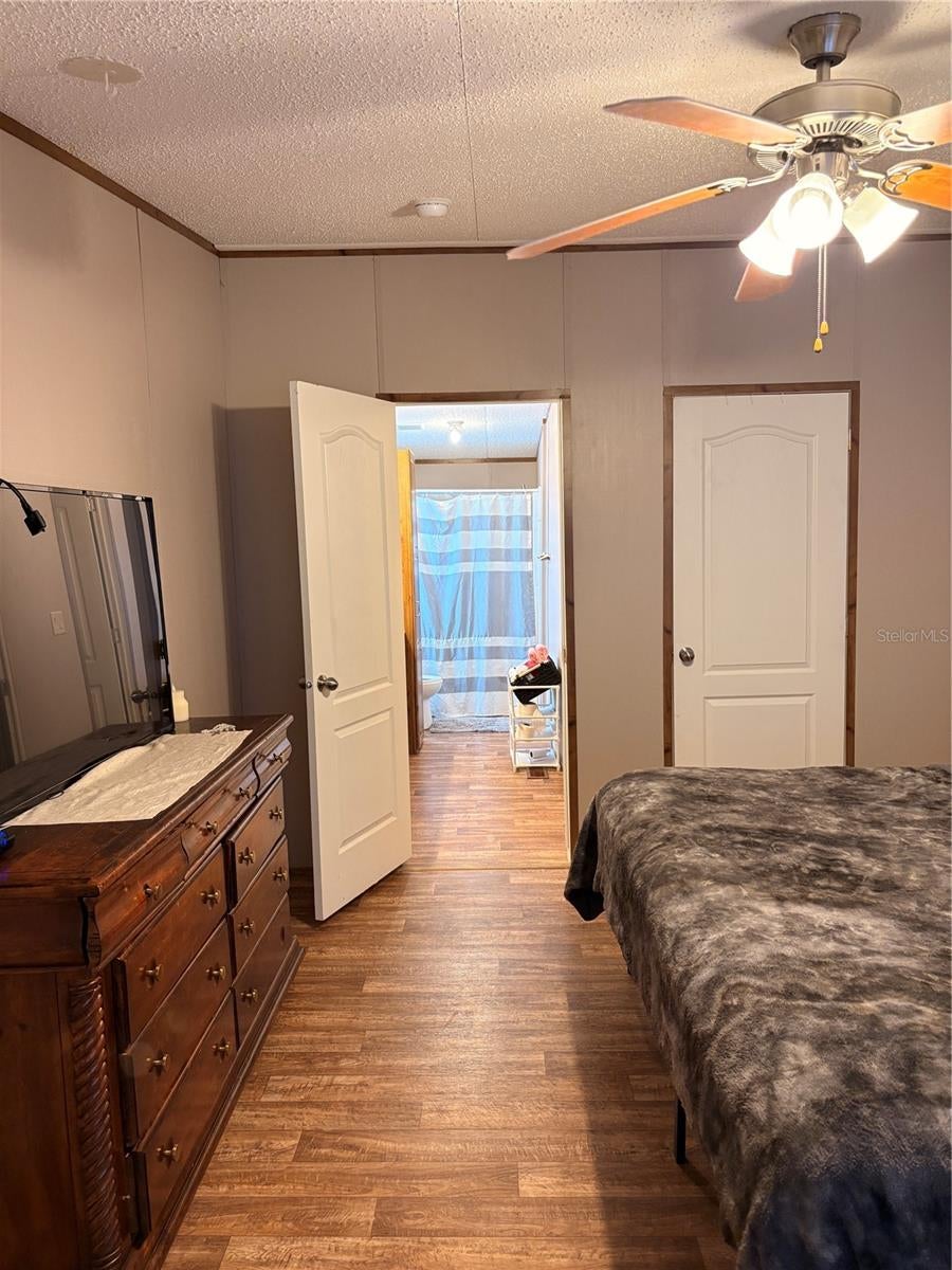 1012 WARDEN LN