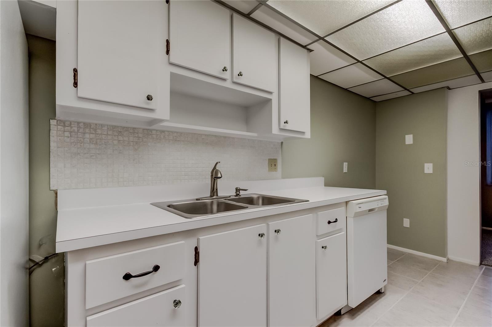 WINSTON PARK NORTHEAST - Residential