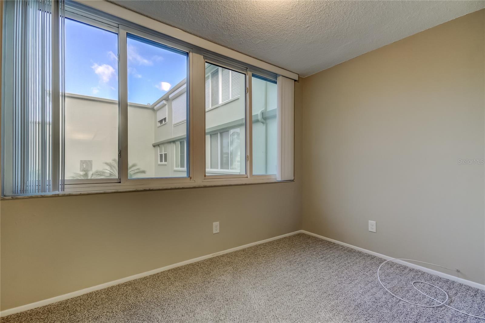 WINSTON PARK NORTHEAST - Residential