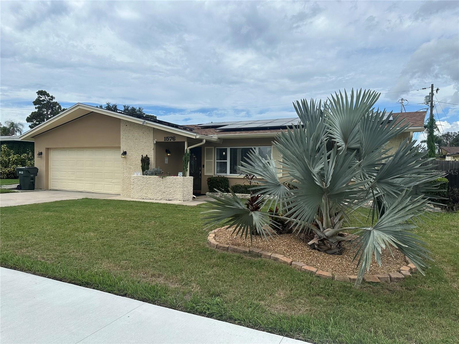 Welcome to your new home. As you walk in the front door, you will notice the bright open floor plan with updated flooring and new paint. Attached to the living room is the updated kitchen including new appliances. The well appointed and spacious primary bedroom and en-suit bathroom make for a relaxing retreat. For those hot Florida summer days enjoy the refreshing pool, and for those cooler months just turn on the heater. After relaxing in the pool, sit around a fire pit and roast s'mores in the backyard. This home is perfect for a family or as an investment. The home is currently being used as a short-term rental. Home comes with solar panels cutting down on electric bills. Come see it today and fall in love!!!!
AC 2018, roof 2020, solar panels 2020, electrical updated 2023, updated windows and doors 2016