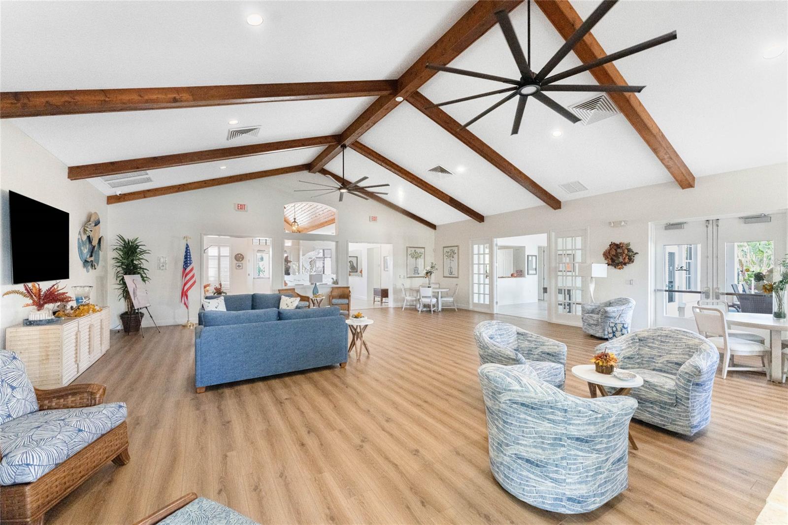 LANDINGS/CORAL CRK - Residential