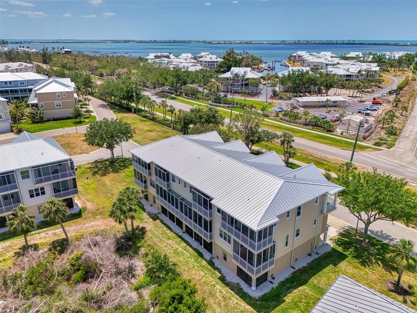 LANDINGS/CORAL CRK - Residential