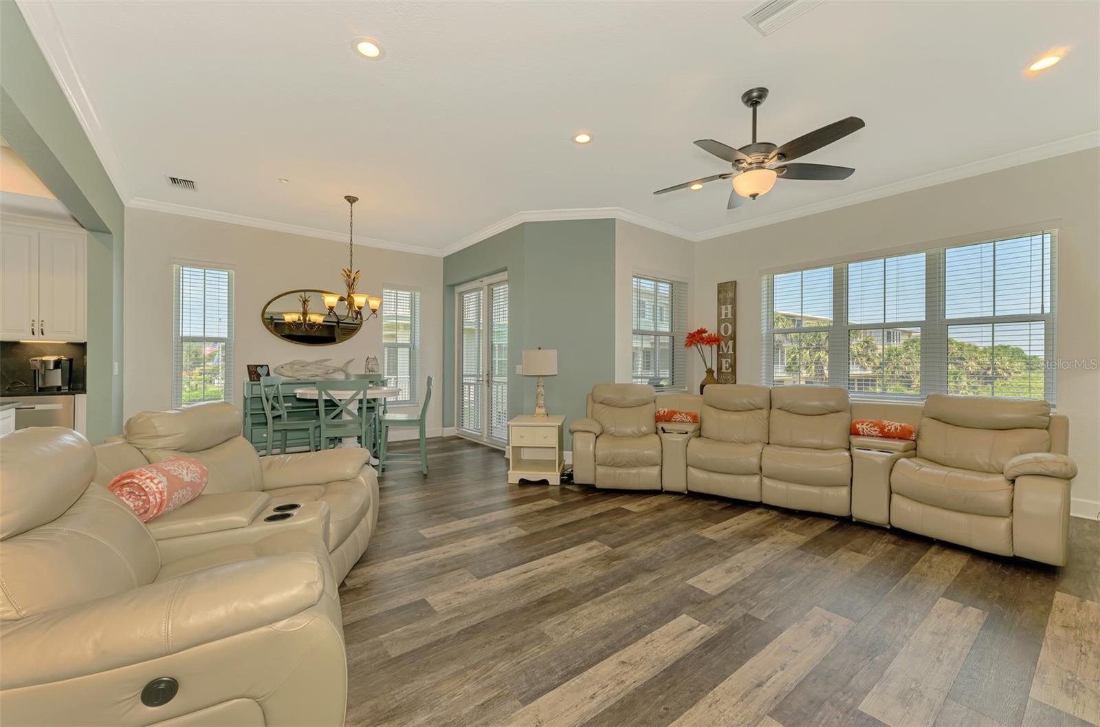 LANDINGS/CORAL CRK - Residential