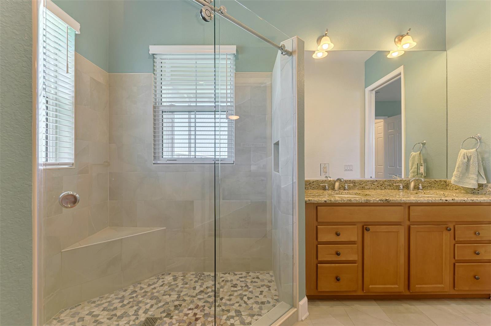 LANDINGS/CORAL CRK - Residential