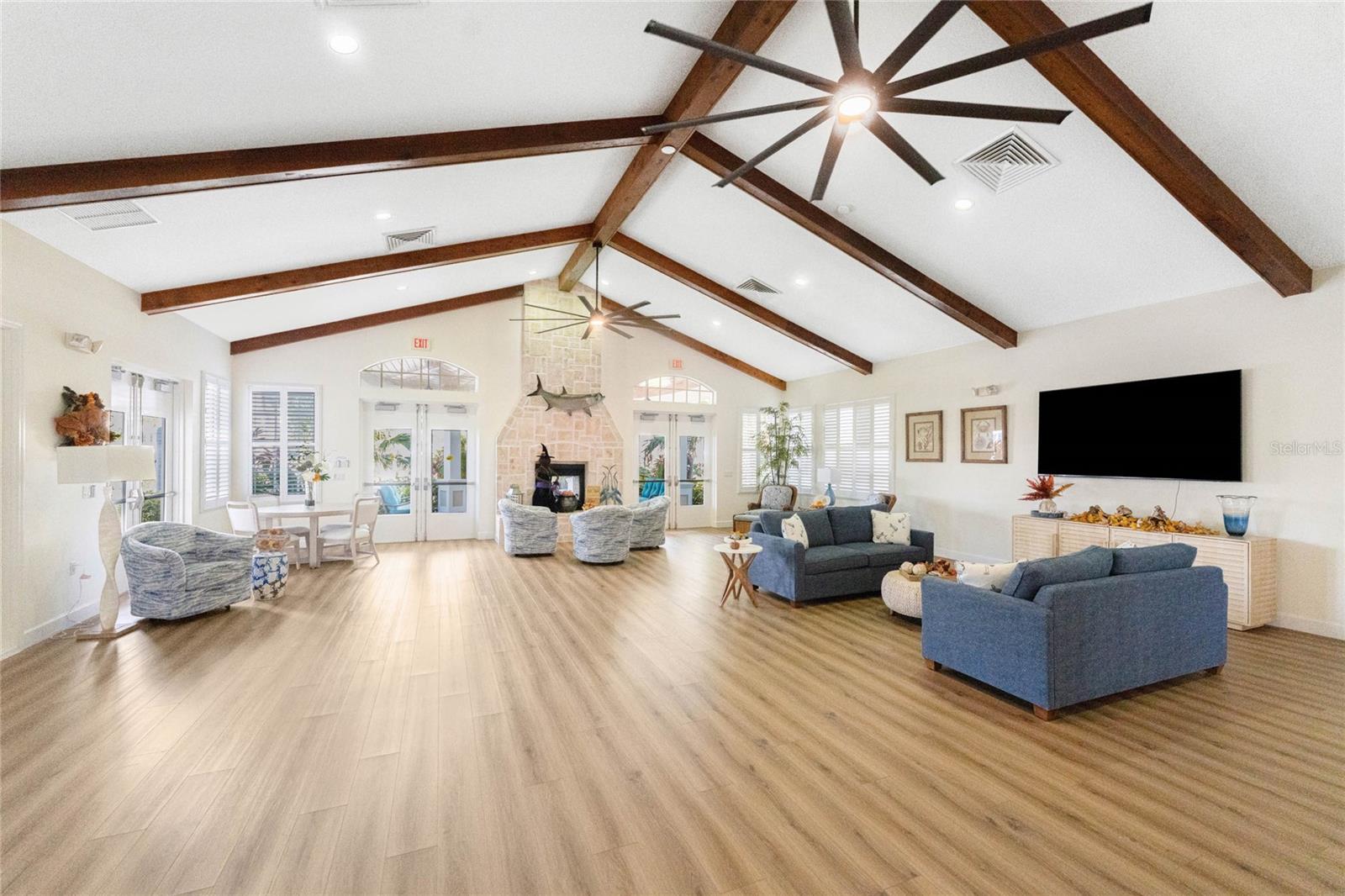 LANDINGS/CORAL CRK - Residential