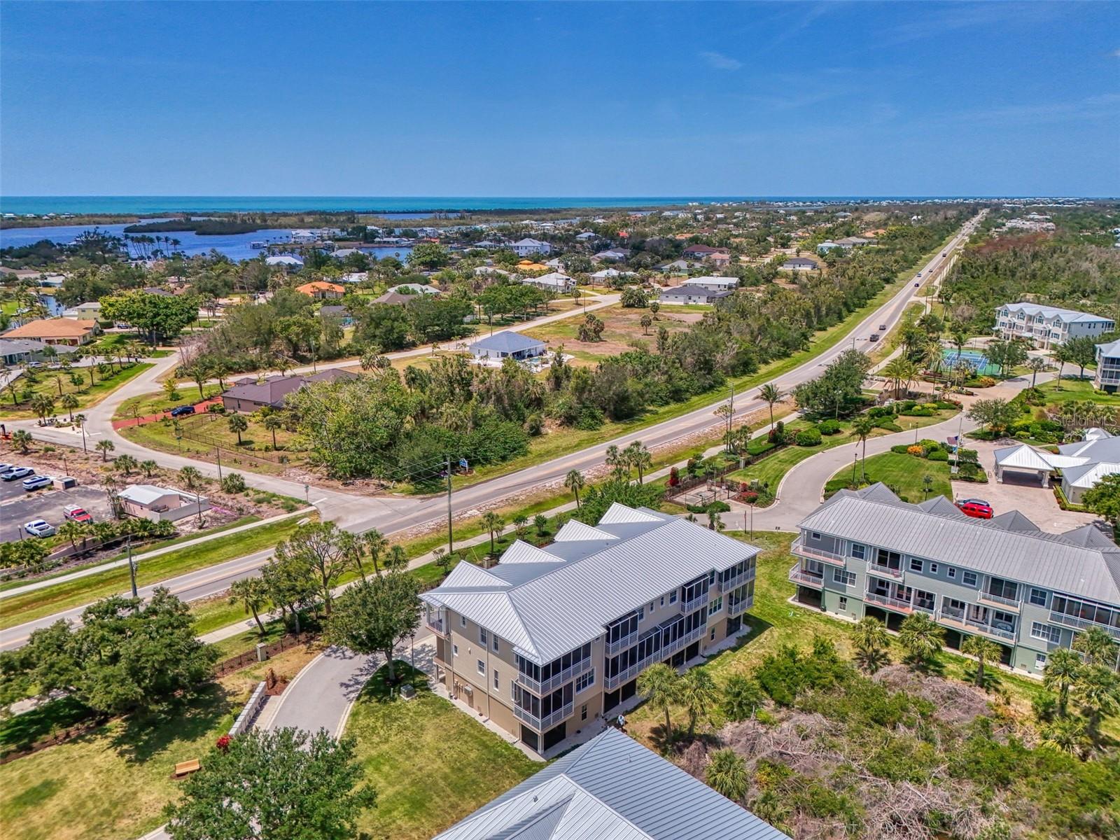 LANDINGS/CORAL CRK - Residential