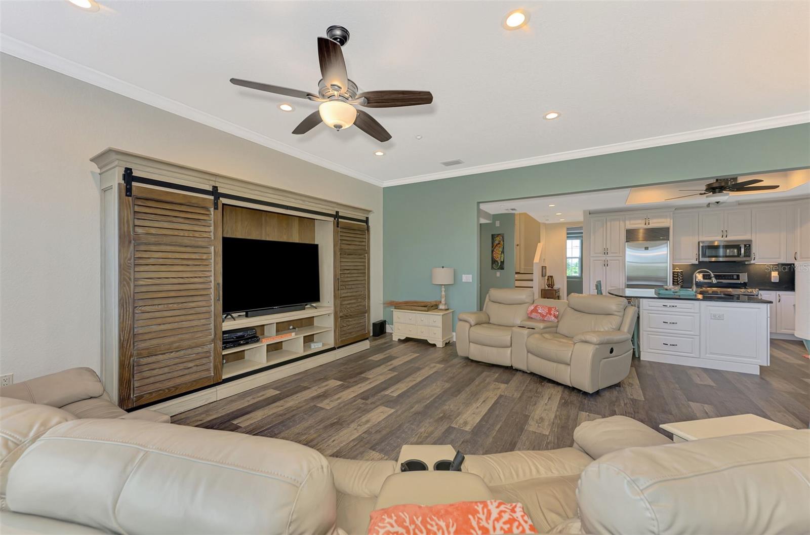 LANDINGS/CORAL CRK - Residential