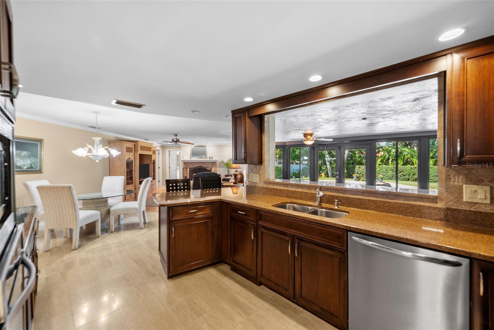 FEATHER SOUND CUSTOM HOME SITE - Residential