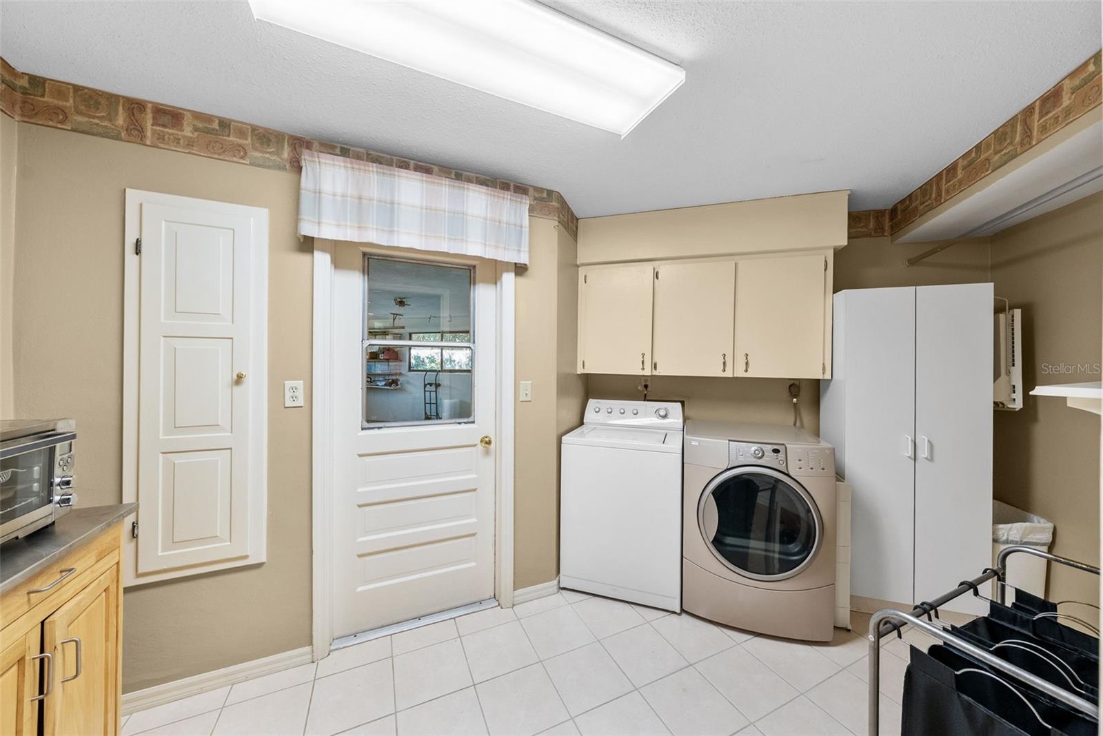 FEATHER SOUND CUSTOM HOME SITE - Residential