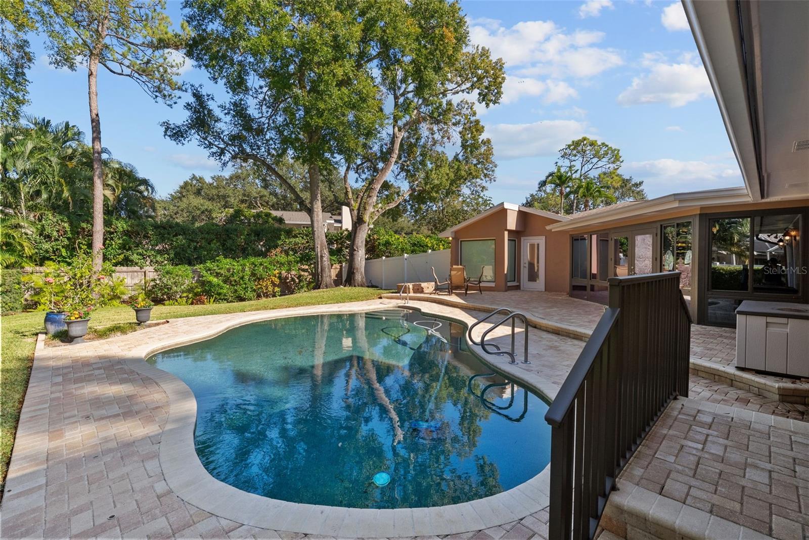 FEATHER SOUND CUSTOM HOME SITE - Residential