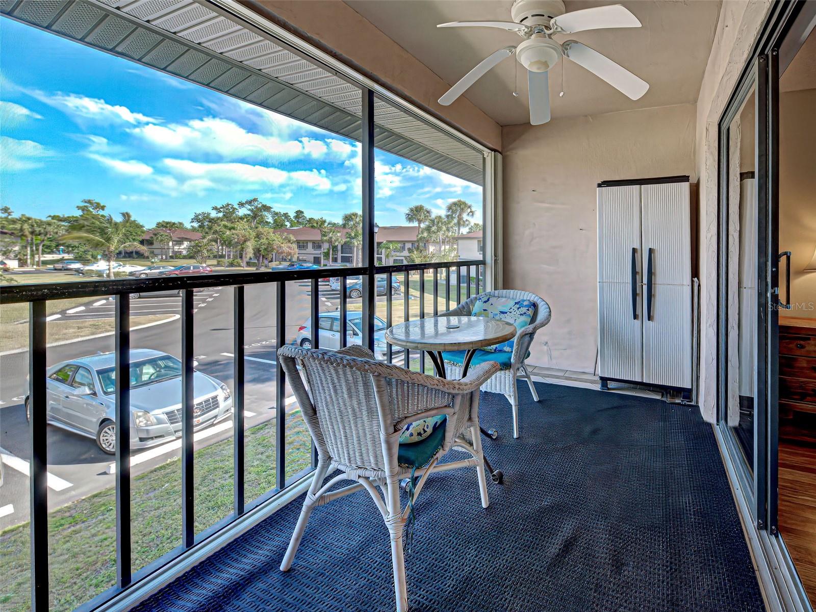 OAKS 04 - Residential