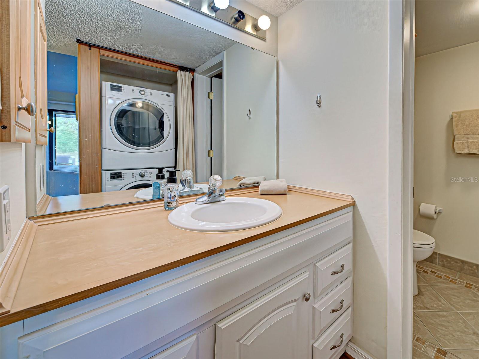 OAKS 04 - Residential