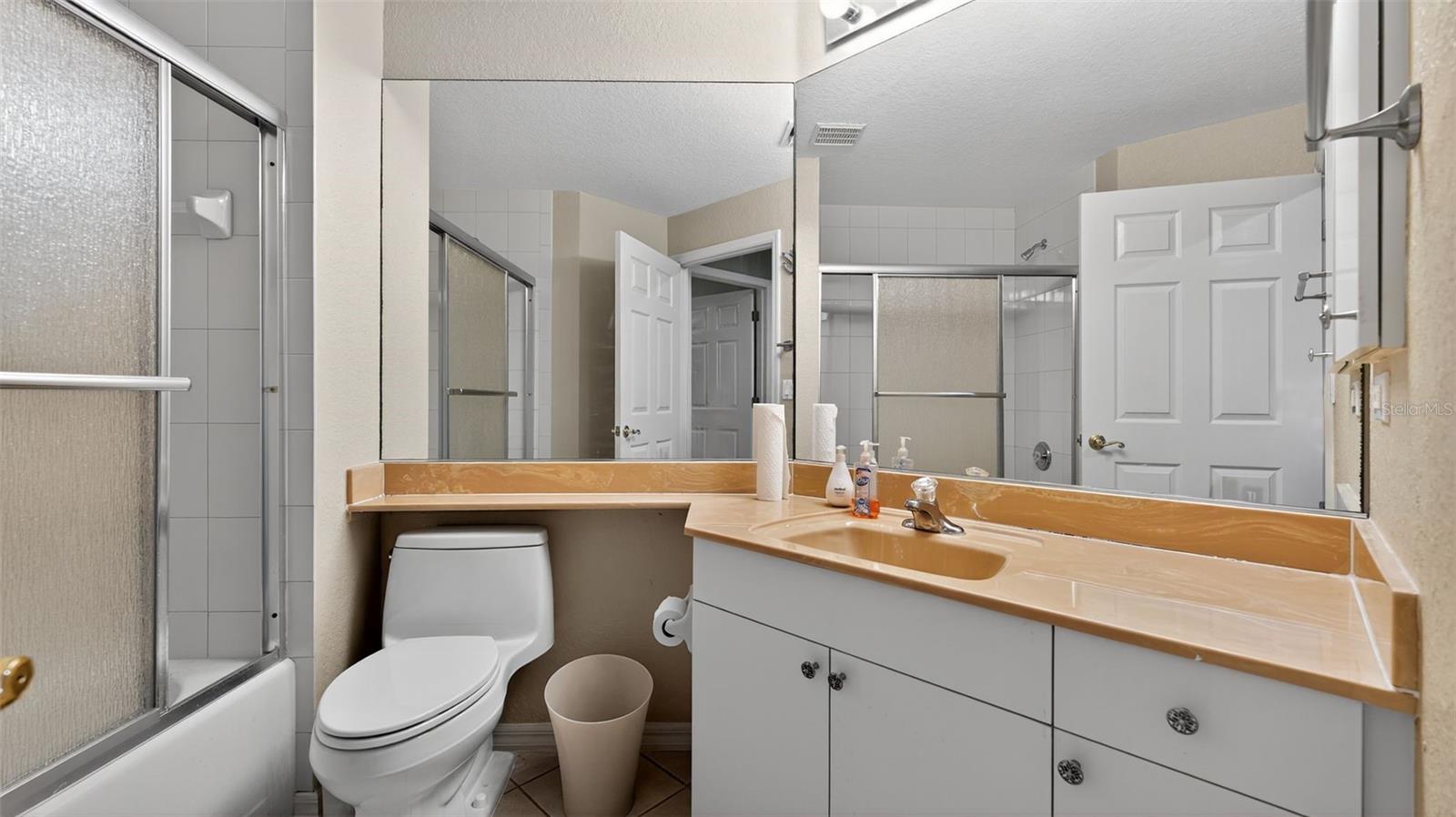 VIZCAYA AT BURNT STORE ISLES P - Residential