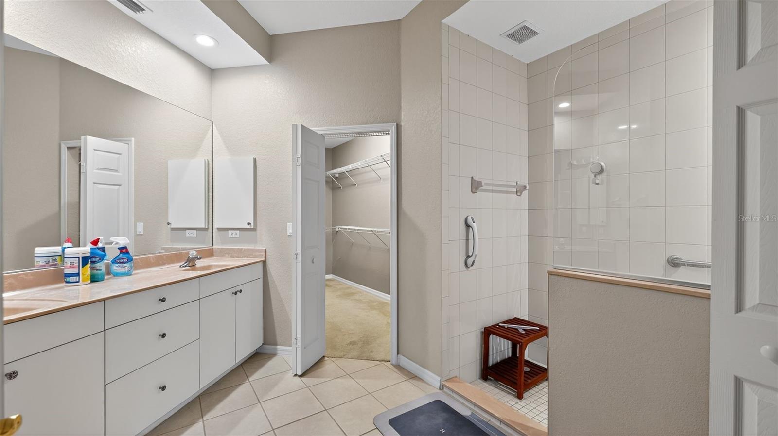 VIZCAYA AT BURNT STORE ISLES P - Residential