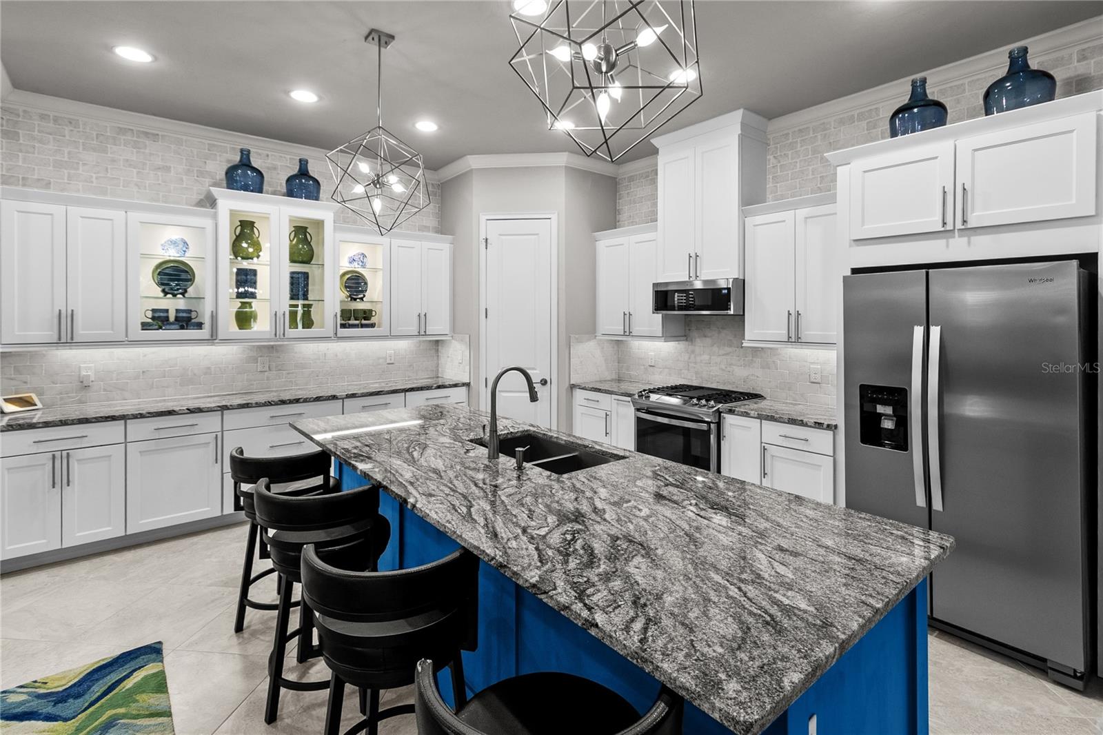 OAKMONT - Residential