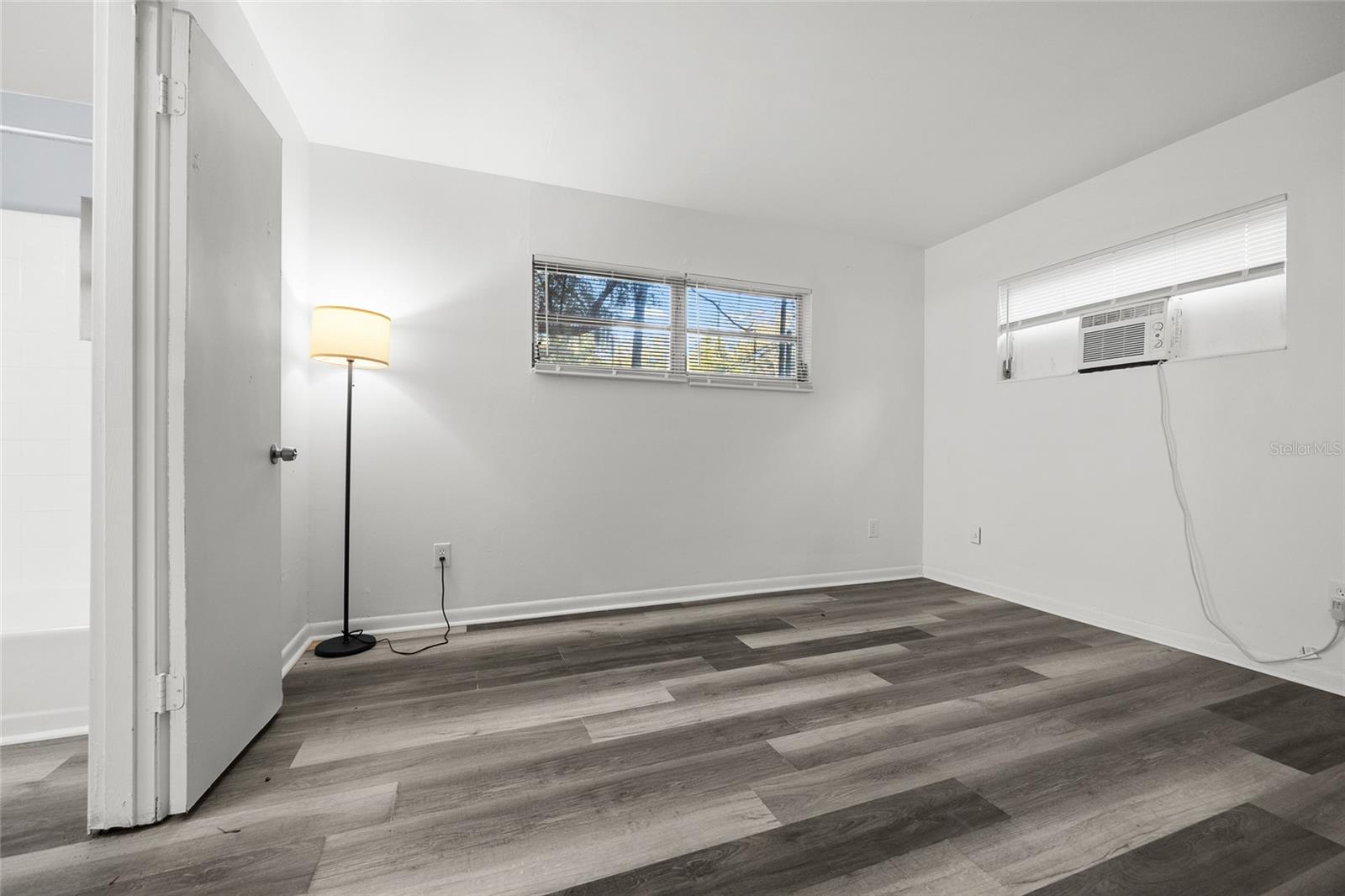 FERNWOOD MANOR - Residential