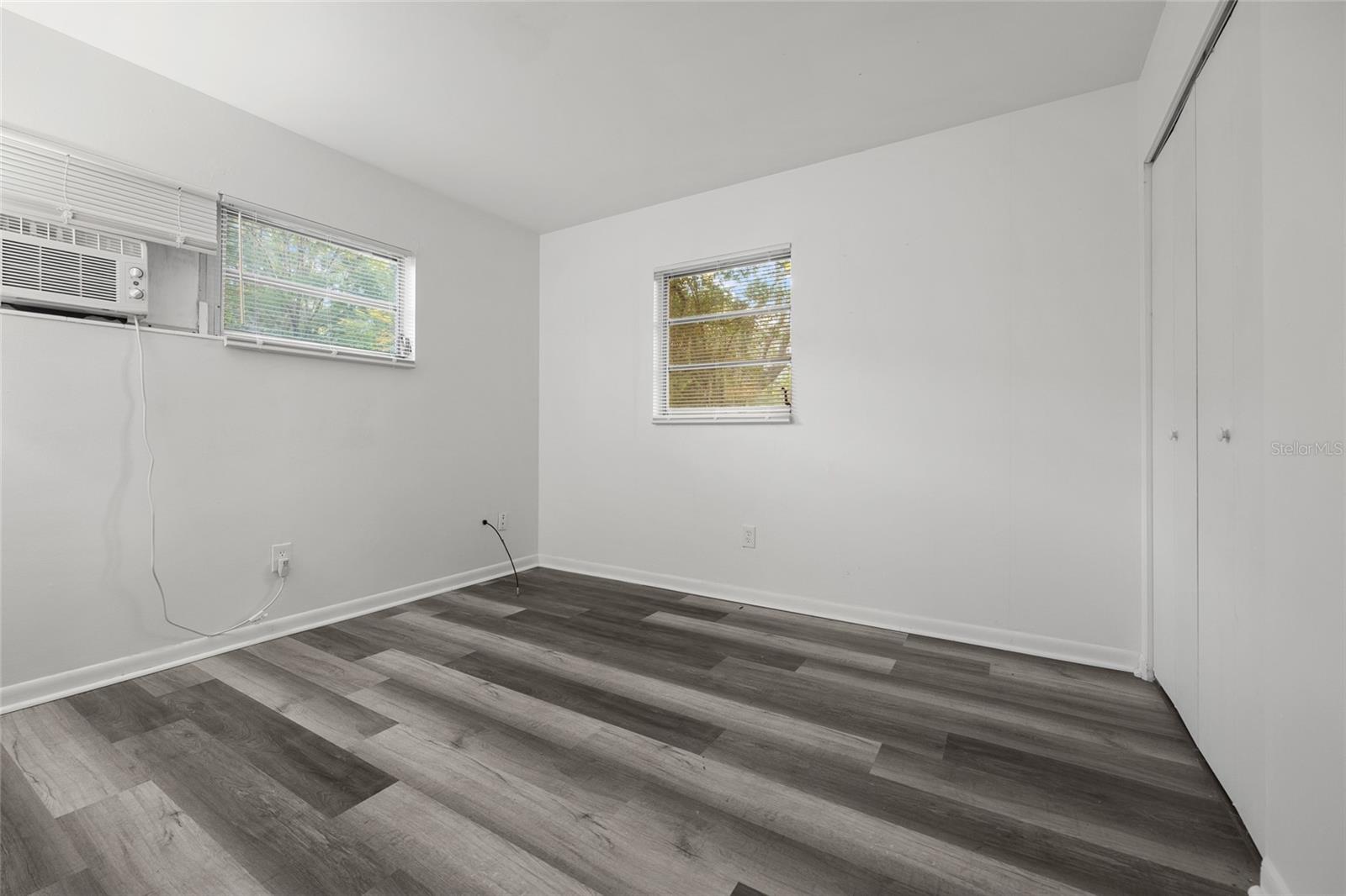 FERNWOOD MANOR - Residential