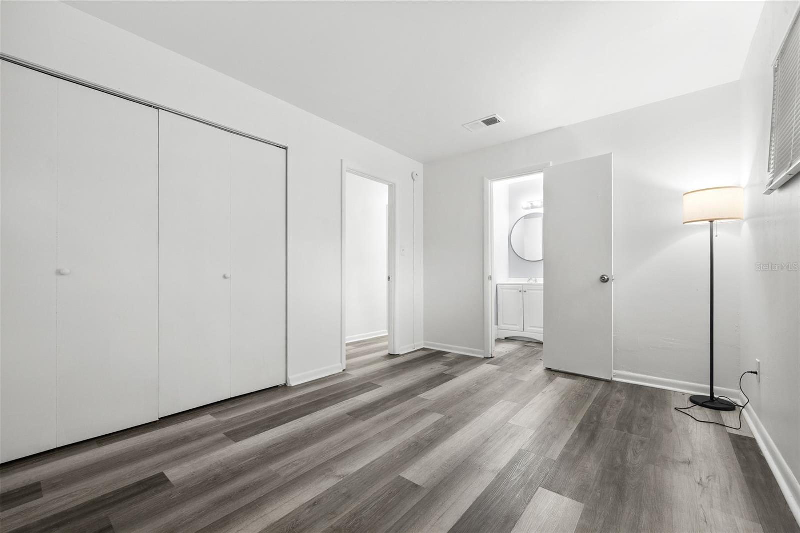 FERNWOOD MANOR - Residential