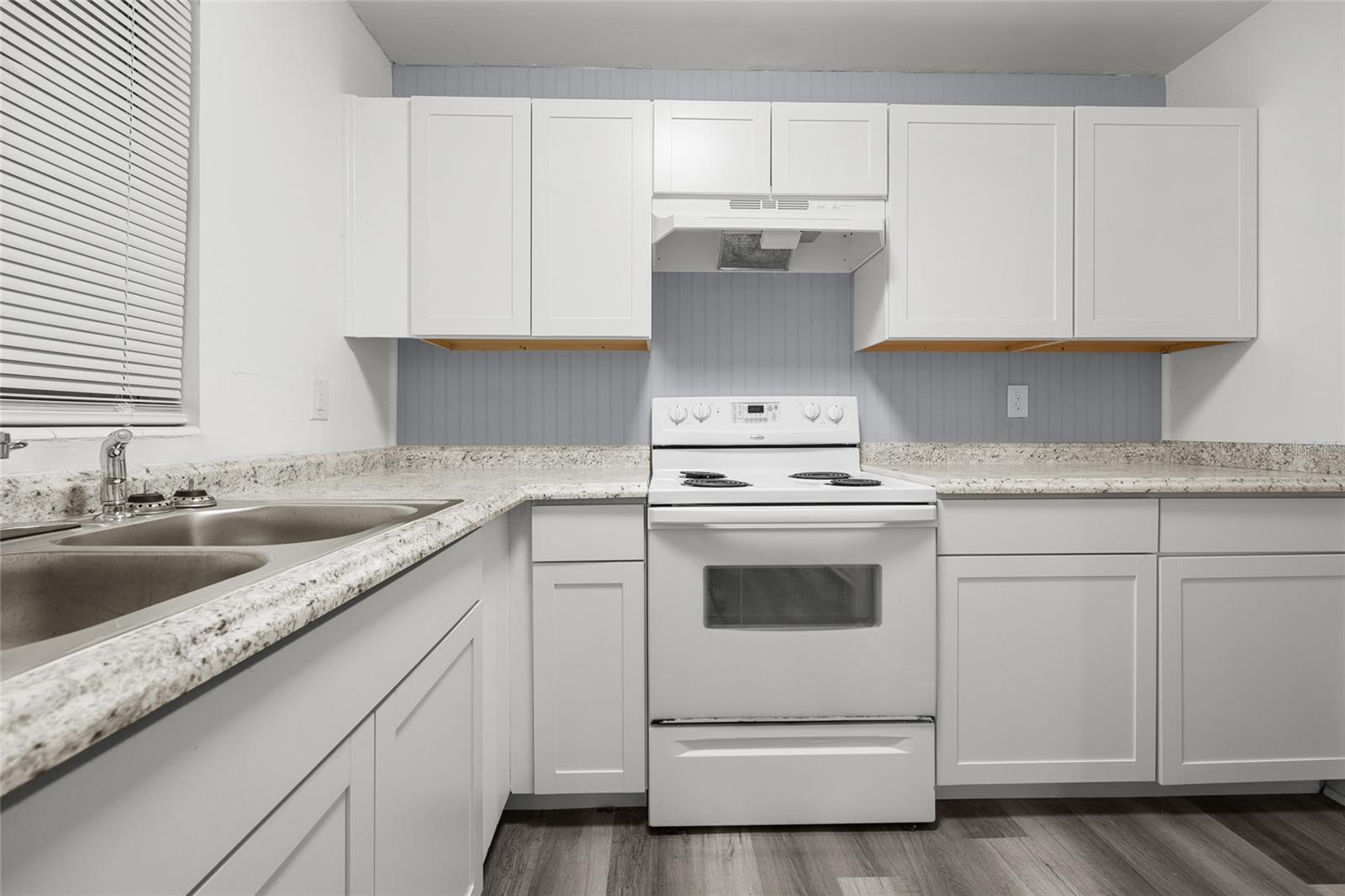 FERNWOOD MANOR - Residential