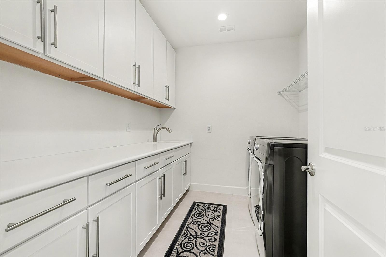 WINDING RIDGE - Residential