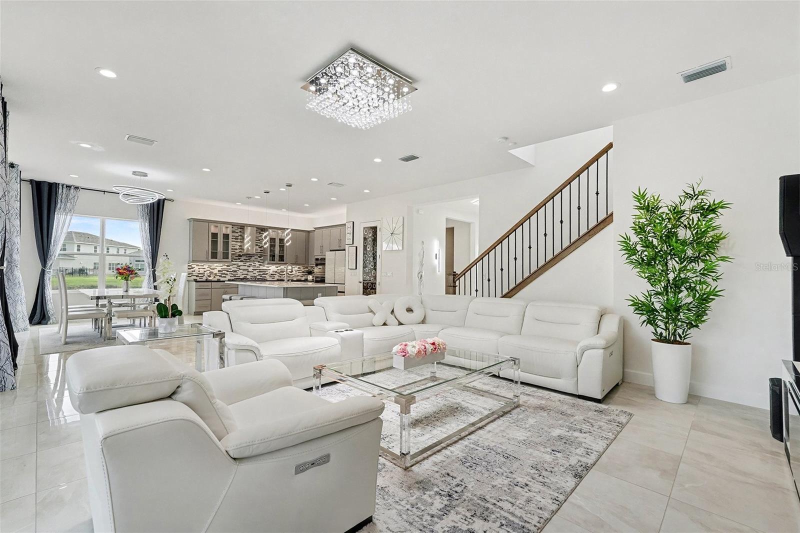 WINDING RIDGE - Residential