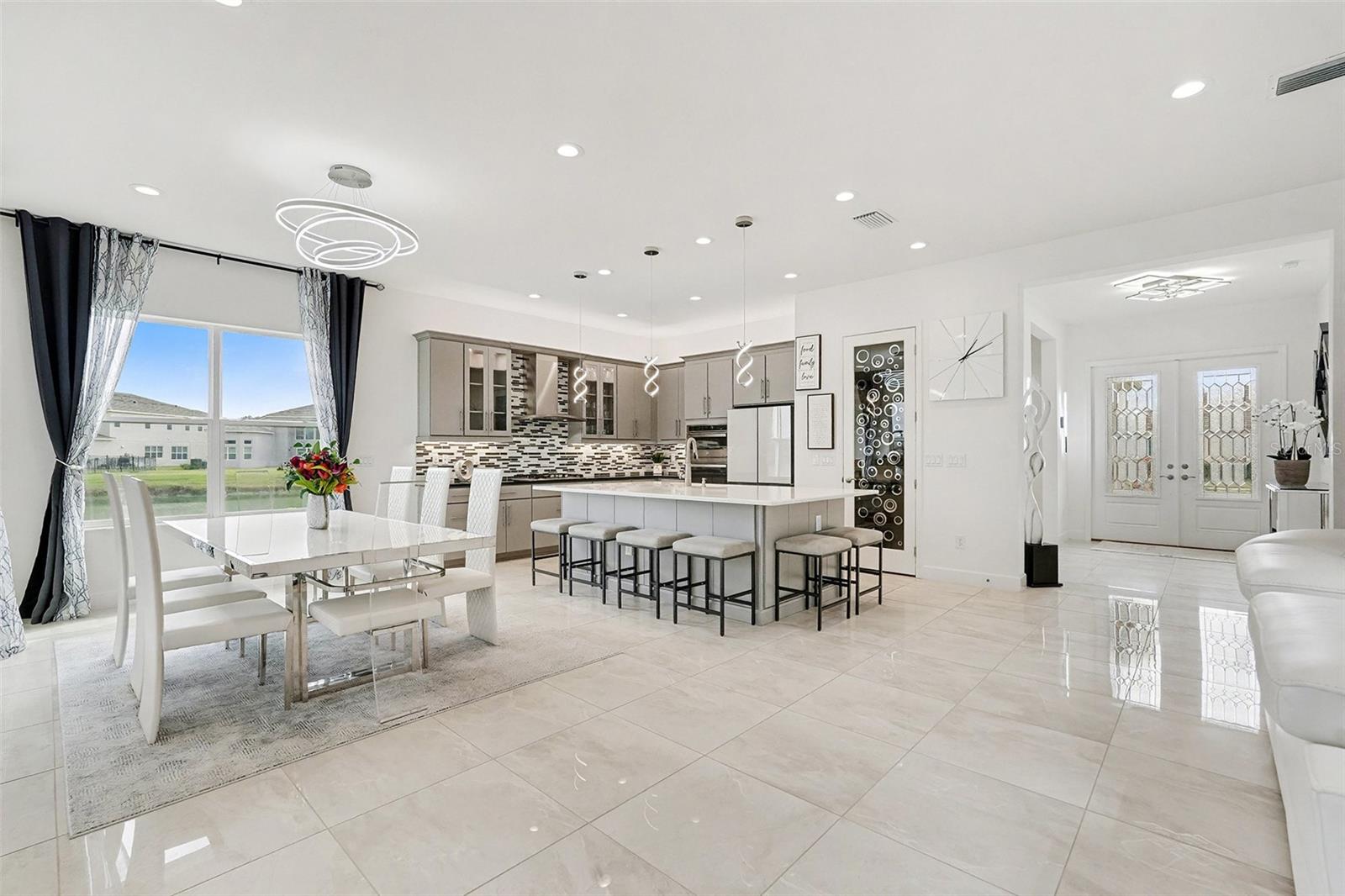 WINDING RIDGE - Residential