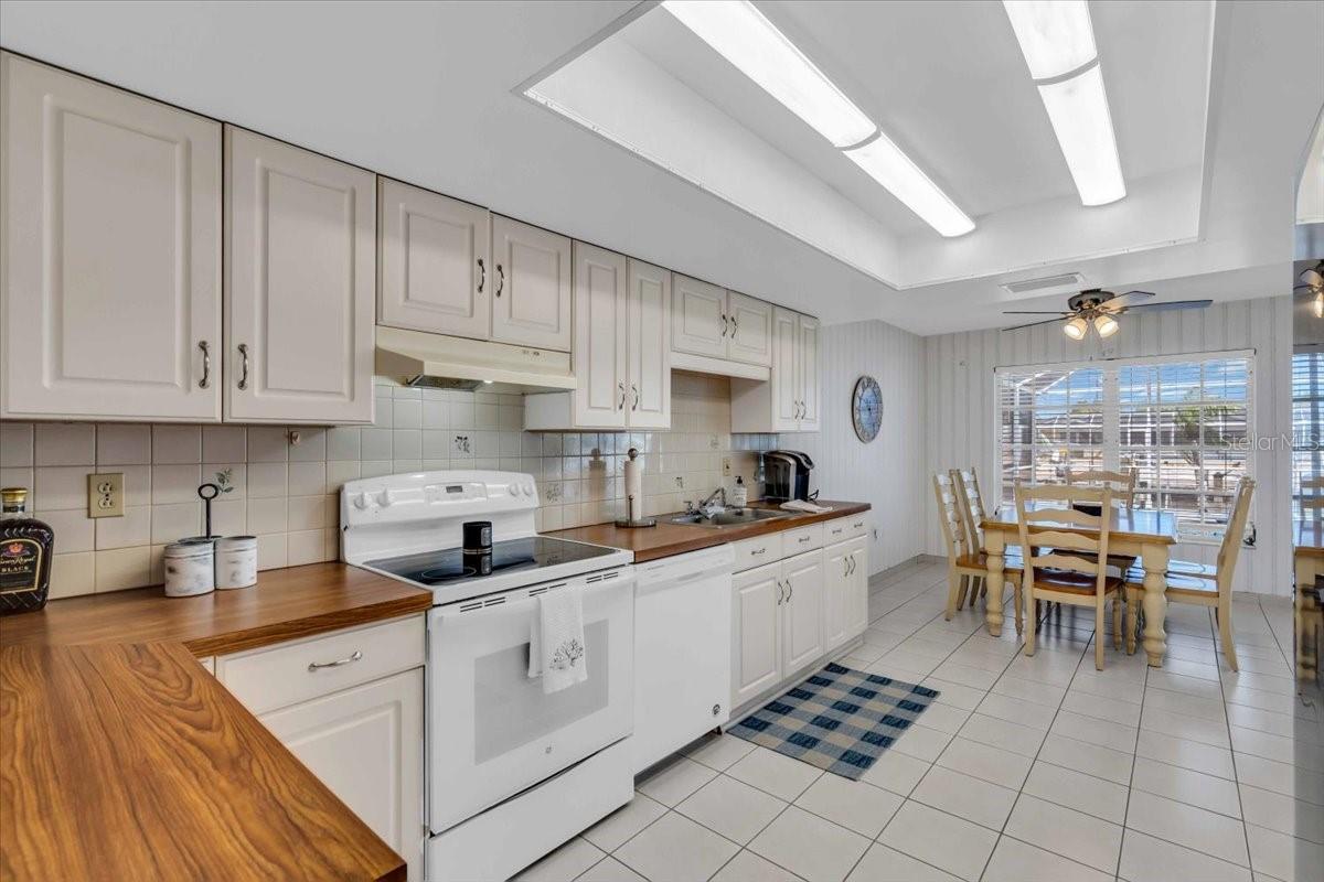 3816 ROYAL PALM DRIVE