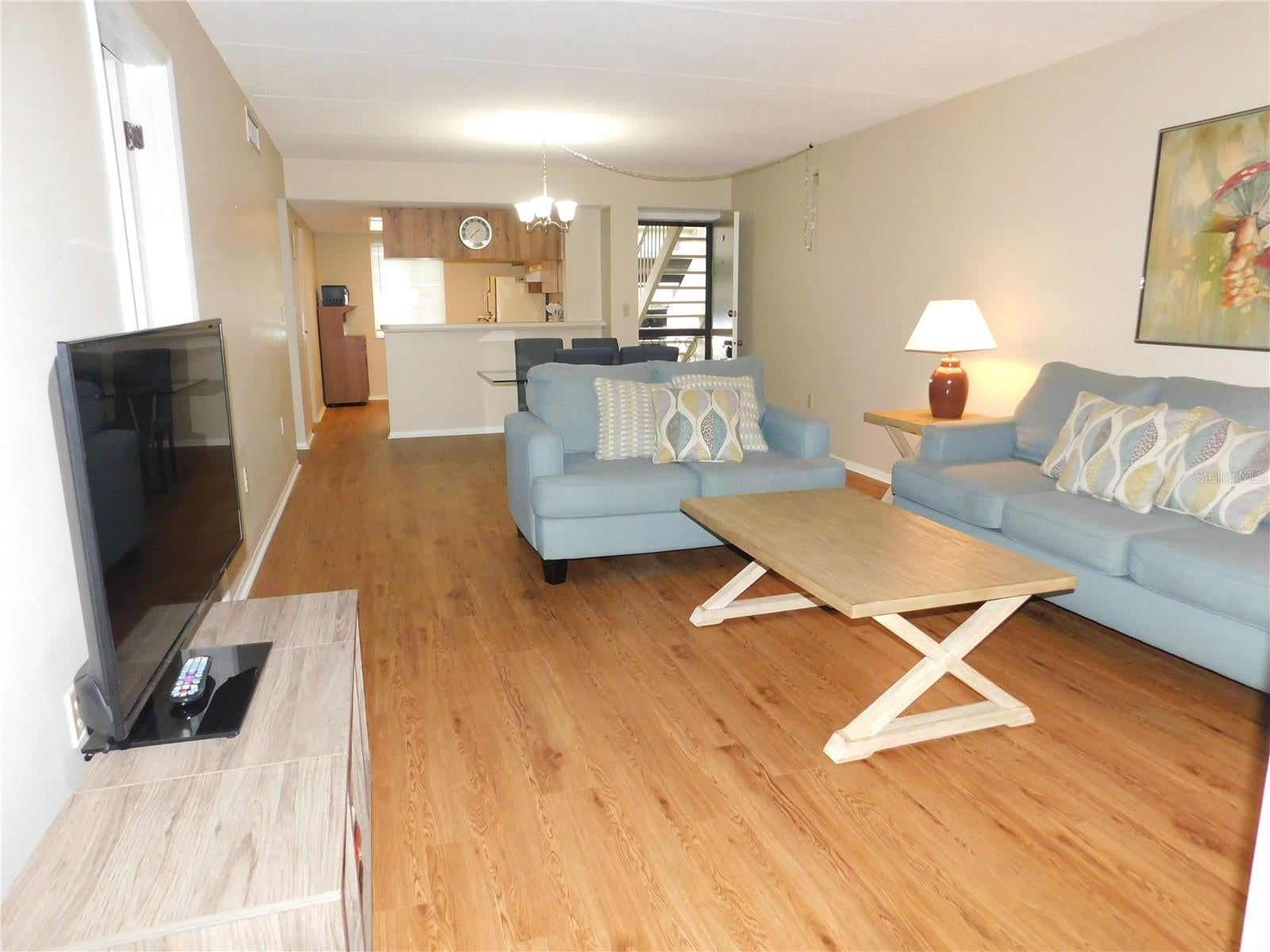 105 PALMETTO COURT
