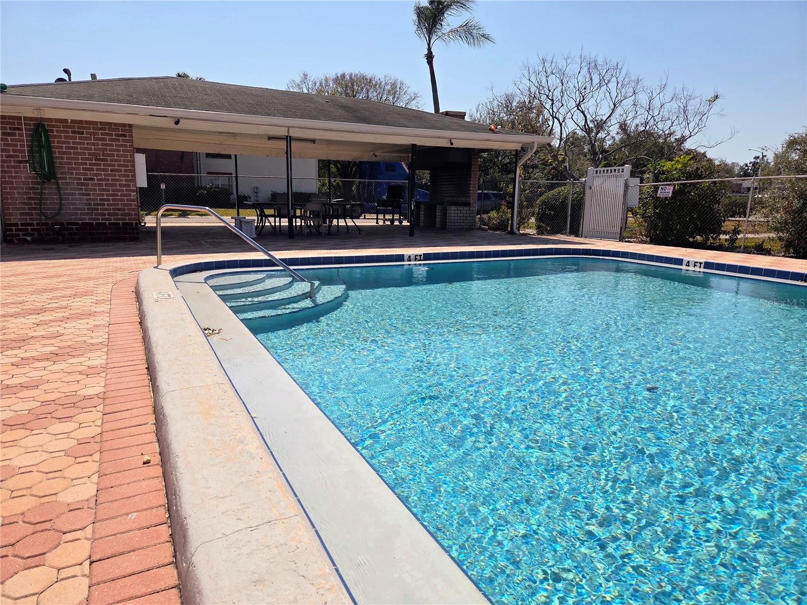 JAMESTOWN CONDO - Residential