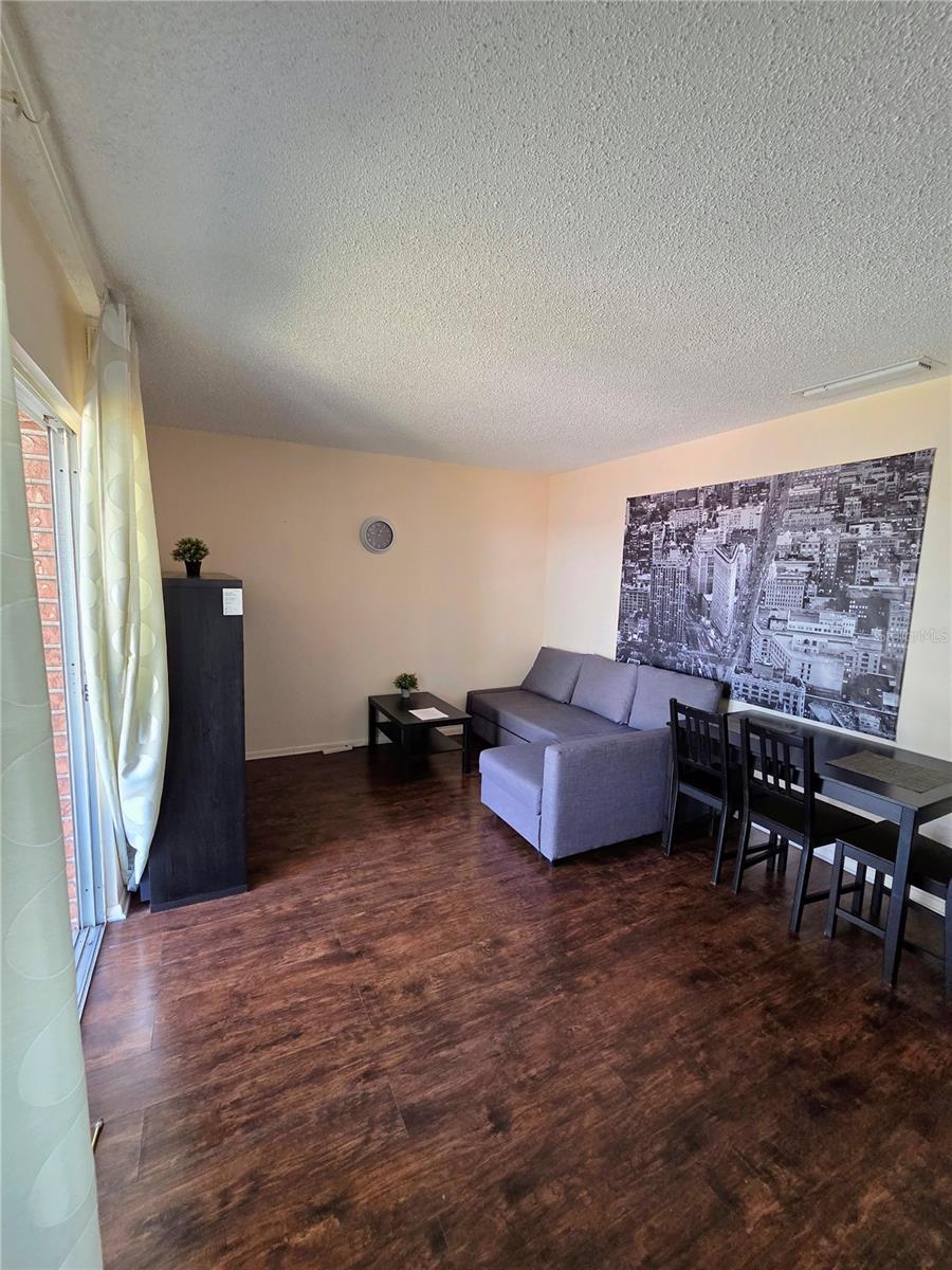 JAMESTOWN CONDO - Residential