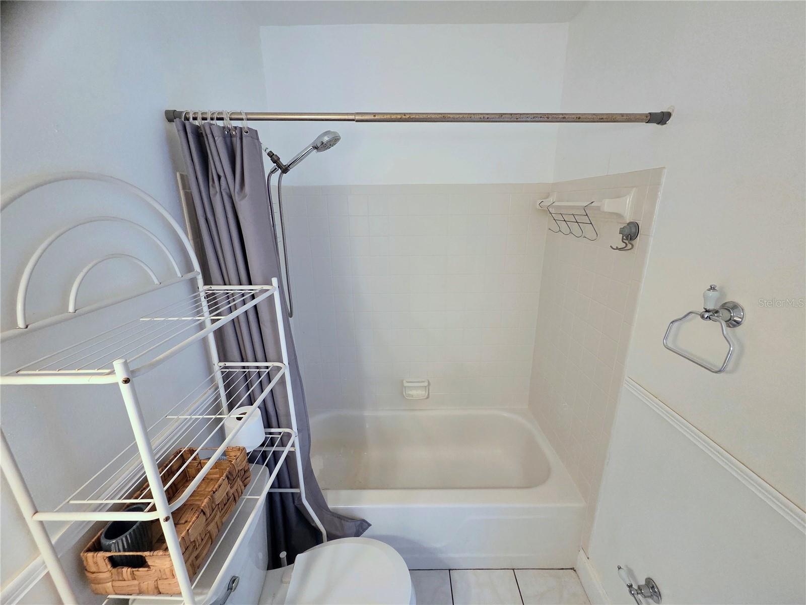 JAMESTOWN CONDO - Residential