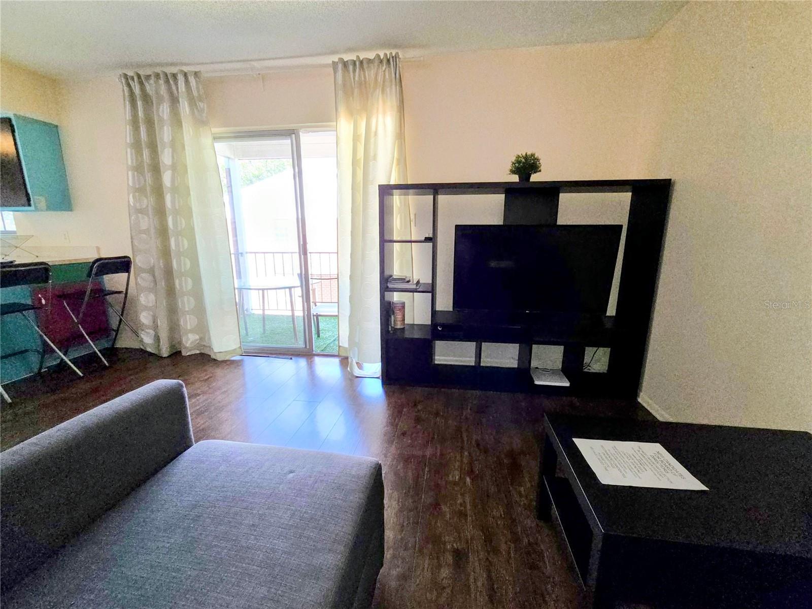 JAMESTOWN CONDO - Residential