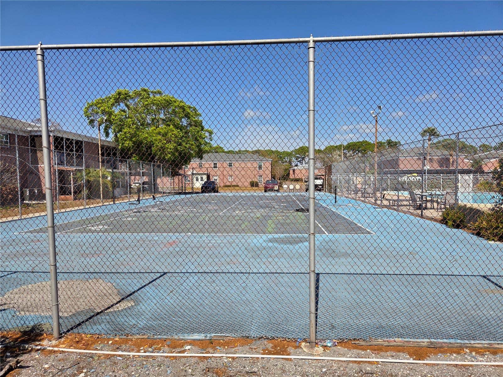 JAMESTOWN CONDO - Residential