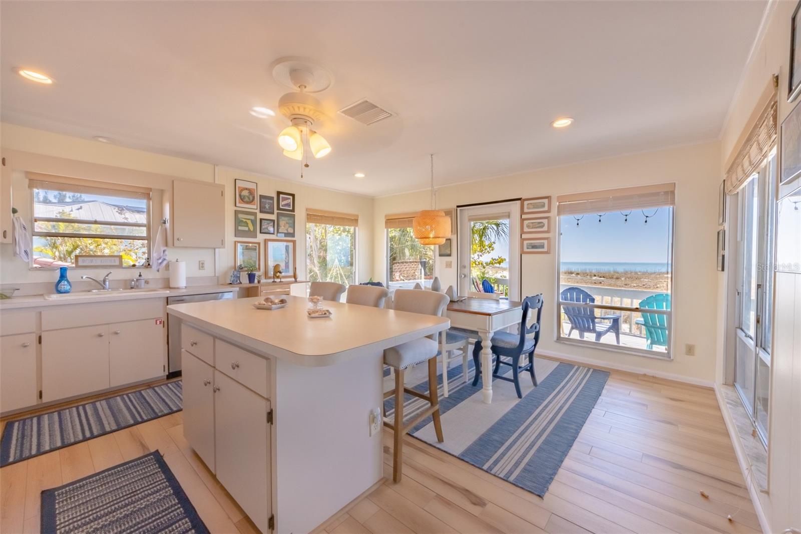 WELLS TERRACE - Residential