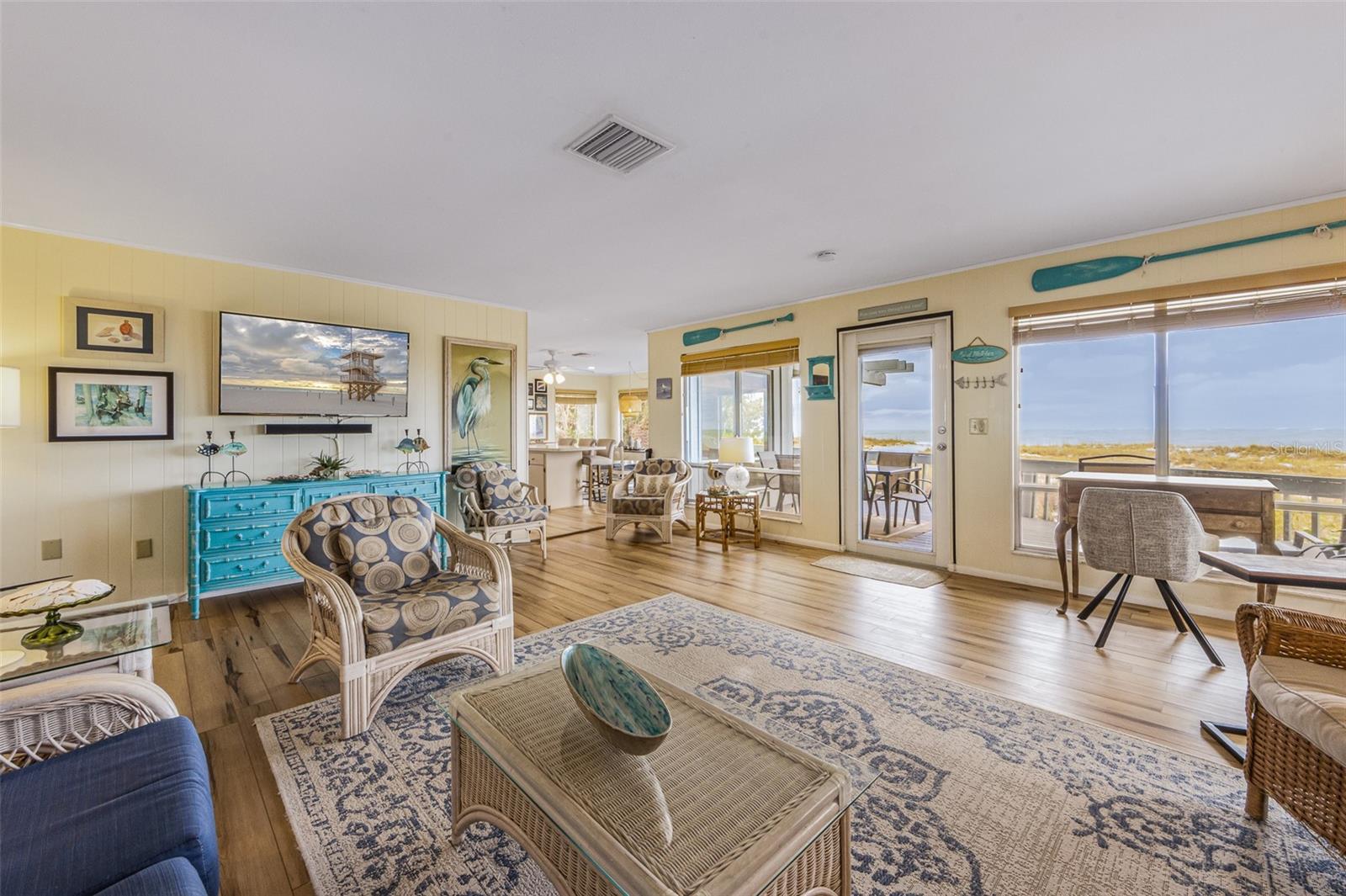 WELLS TERRACE - Residential