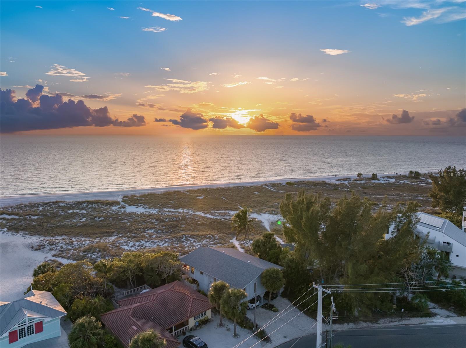 WELLS TERRACE - Residential