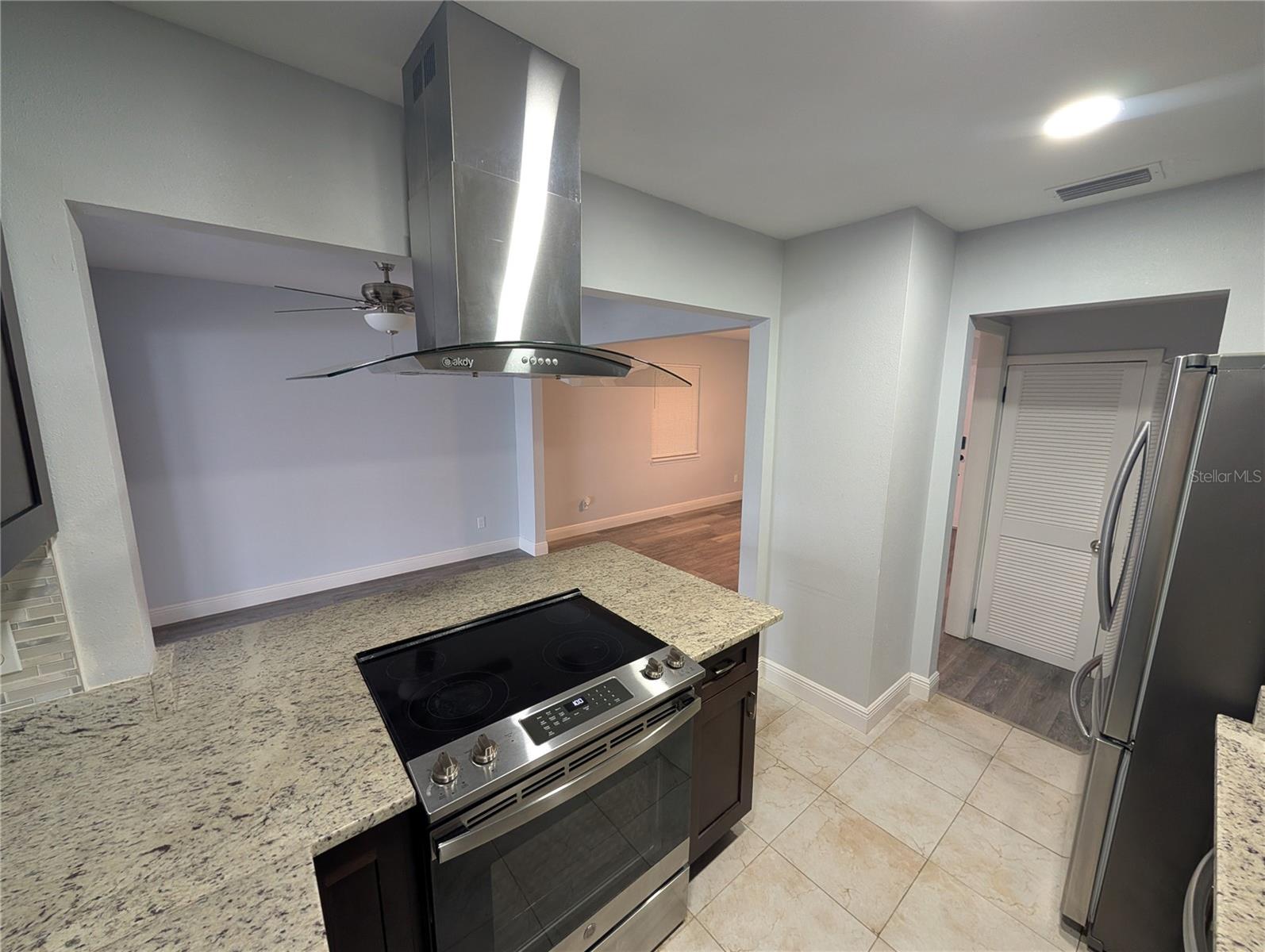 NEWPORT UNIT 1 - Residential