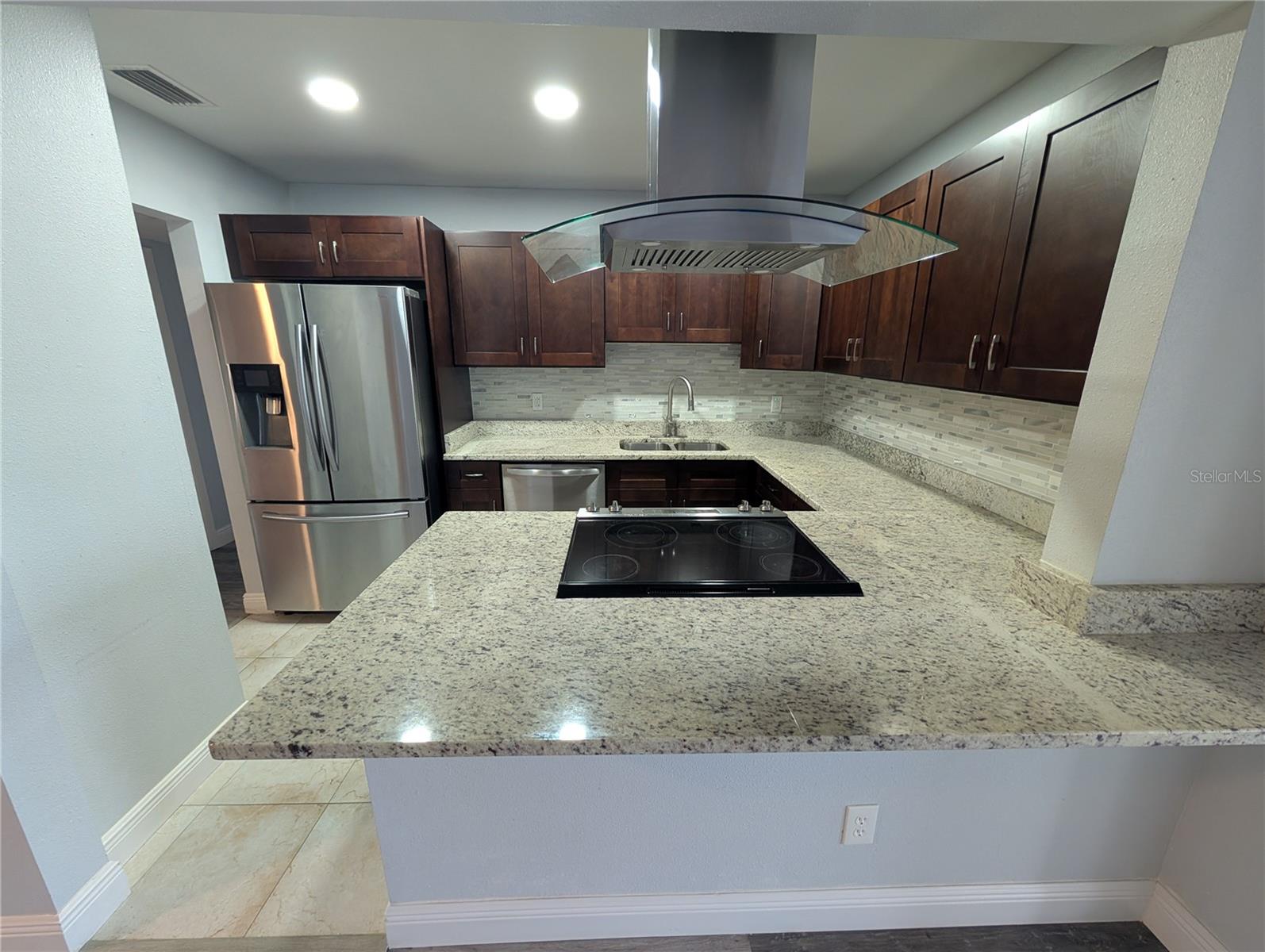 NEWPORT UNIT 1 - Residential