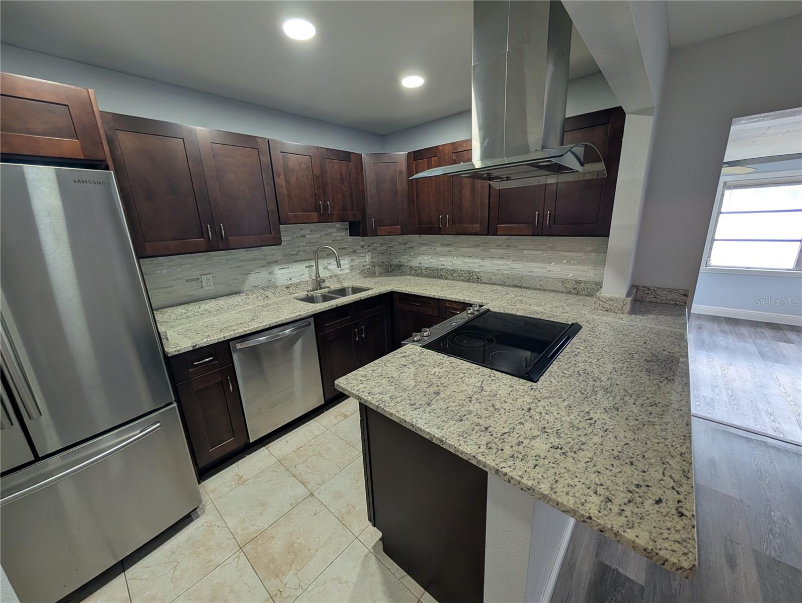 NEWPORT UNIT 1 - Residential