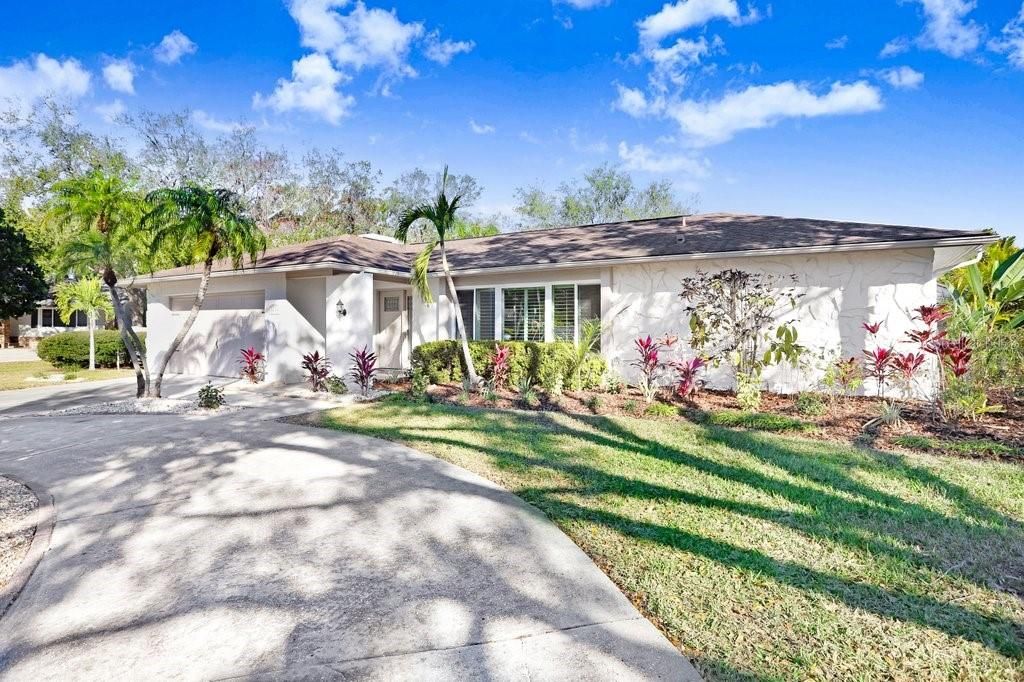Photo of 3039 Sandpiper Court, Clearwater, FL 33762 (MLS # TB8466685)