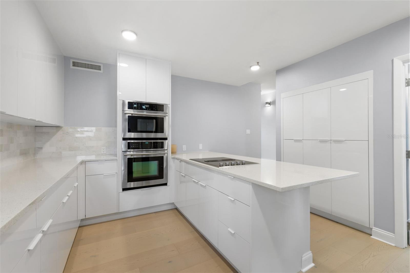 BAYSHORE ON THE BLVD A CO - Residential