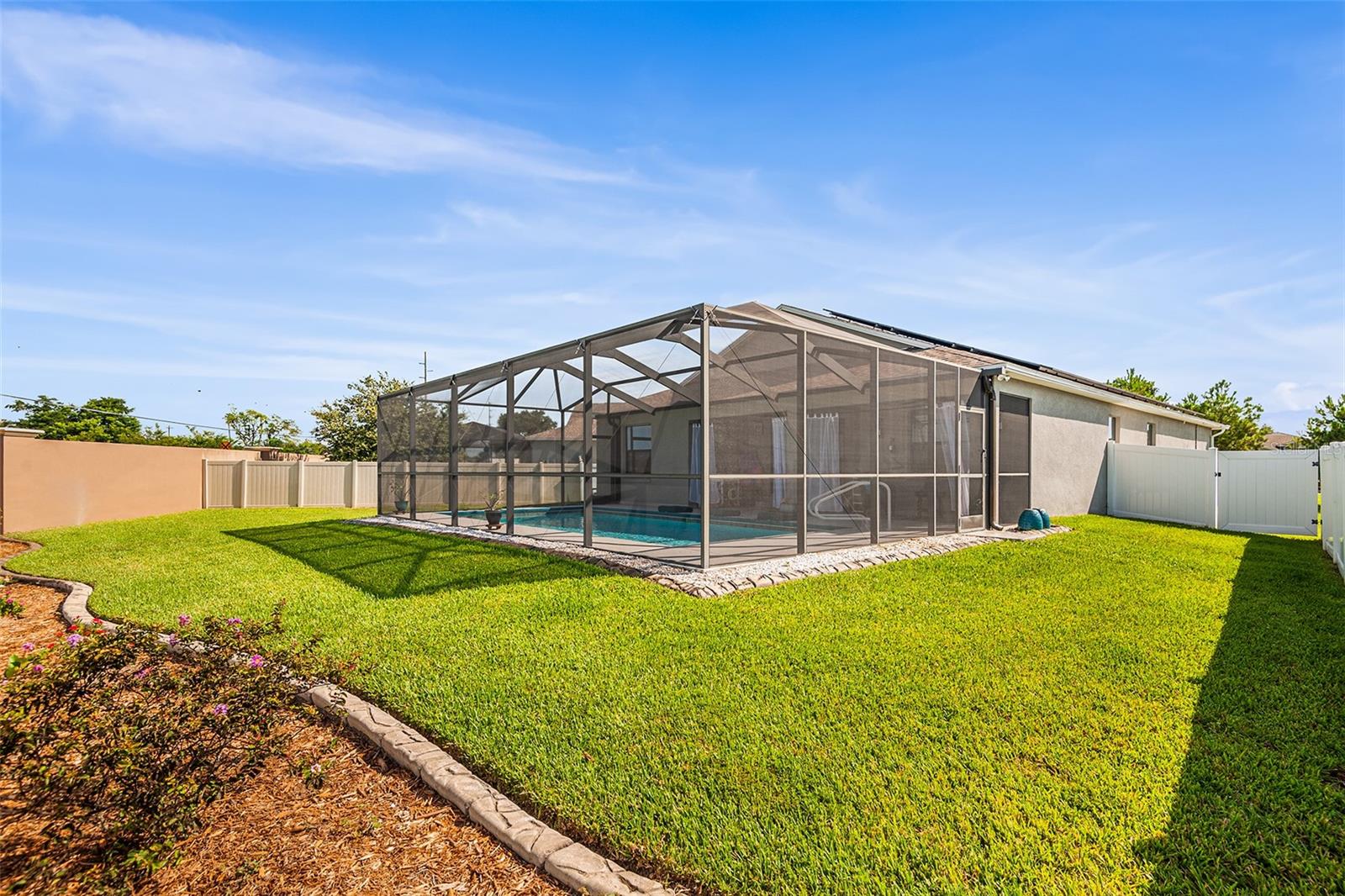 113 PROMENADE COURT