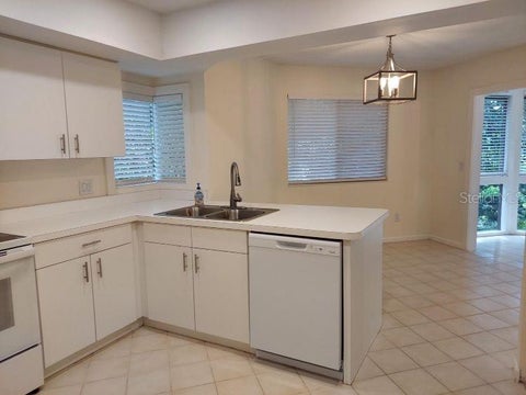 10 Masters Court, Palm Coast, FL 32137