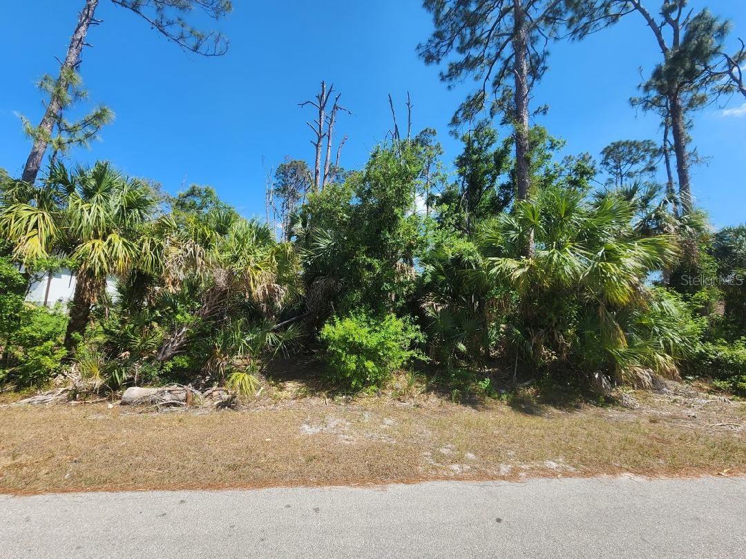 Seize the opportunity to own a premium homesite in the heart of North Port, Florida! Perfectly positioned near the intersection of Chamberlain Boulevard and US-41, this desirable lot offers unbeatable access to both US-41 and I-75, making commuting and travel a breeze. Located minutes from the bustling North Port shopping and dining corridor, and just a short drive to the Port Charlotte Town Center, Charlotte County Stadium (spring training home of the Tampa Bay Rays), beaches, golf courses, parks, and top-rated schools, this property truly sits at the center of it all.
Whether you're ready to build your dream home or looking for a savvy investment opportunity, this lot checks every box. With no HOA fees, no CDDs, and located in a fast-growing area with new construction on the rise, this is an exceptional value in one of Southwest Florida’s growing markets. Take advantage of the area's strong future appreciation potential and the relaxed Florida lifestyle.
Don't miss your chance to secure a piece of paradise in beautiful North Port—where convenience, growth, and quality of life meet!