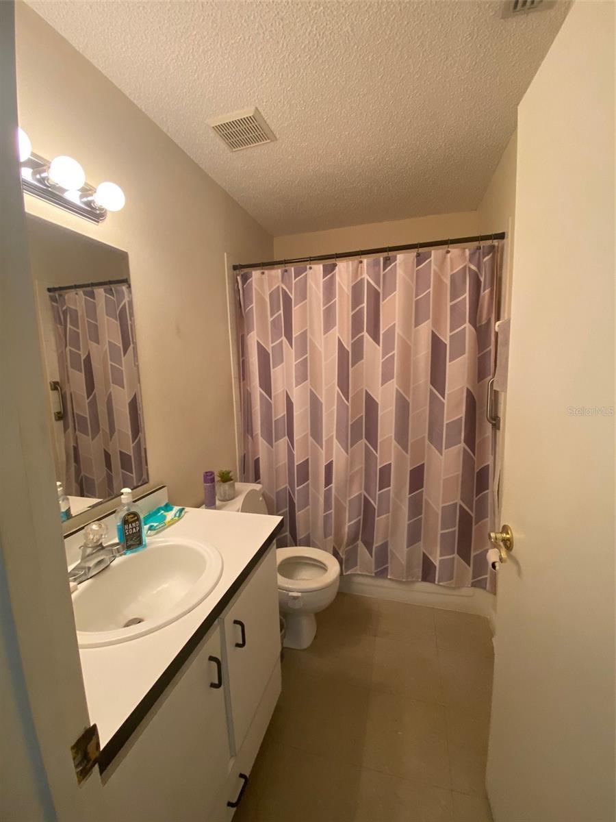 FLORIDA SHORES 01 - Residential Income