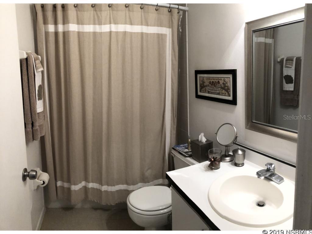 FLORIDA SHORES 01 - Residential Income