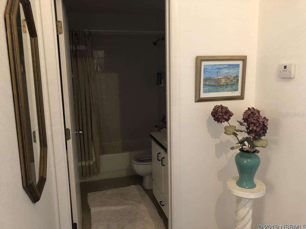 FLORIDA SHORES 01 - Residential Income