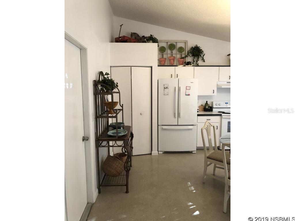 FLORIDA SHORES 01 - Residential Income